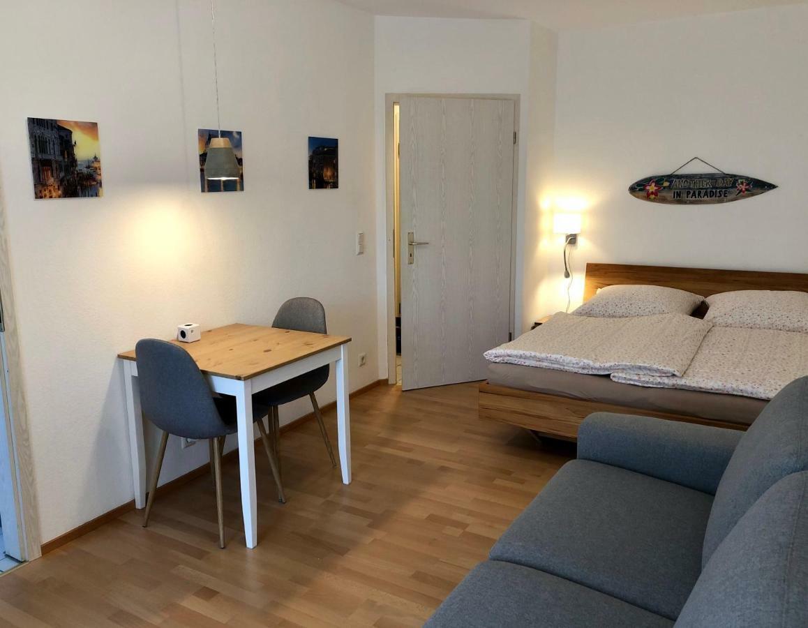 Bed & Kitchen Apartment กีเซิน ภายนอก รูปภาพ