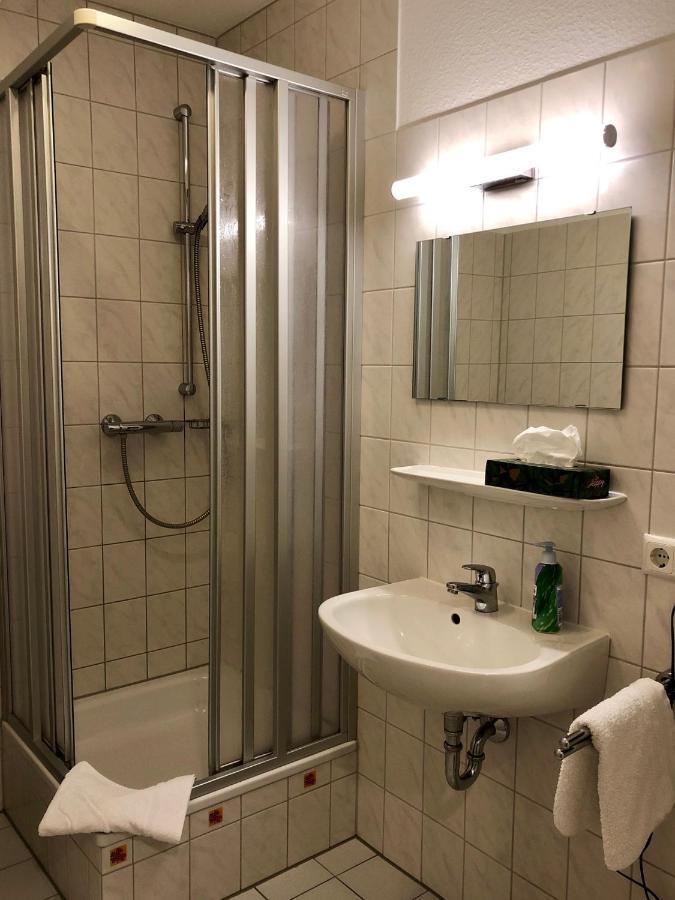 Bed & Kitchen Apartment กีเซิน ภายนอก รูปภาพ